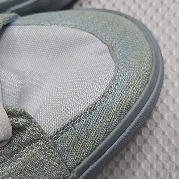 DISNEY PIXAR 25TH ANNIVERSARY HI-TOP SNEAKERS SIZE 8 - Picture 5 of 8